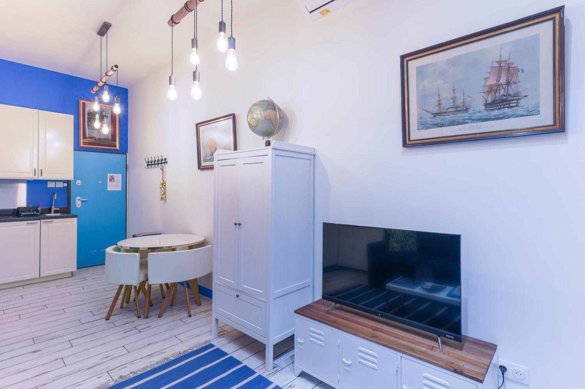Studio Travel 24M2, 120M Vieux-Port ,Clim , Wifi ,Acces Autonome Avec Code Marsilia Exterior foto